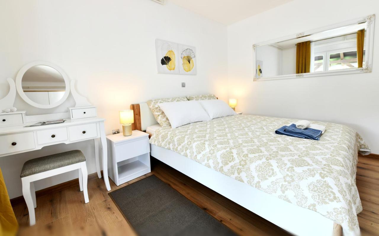 Apartmani Brium Rakovica Extérieur photo